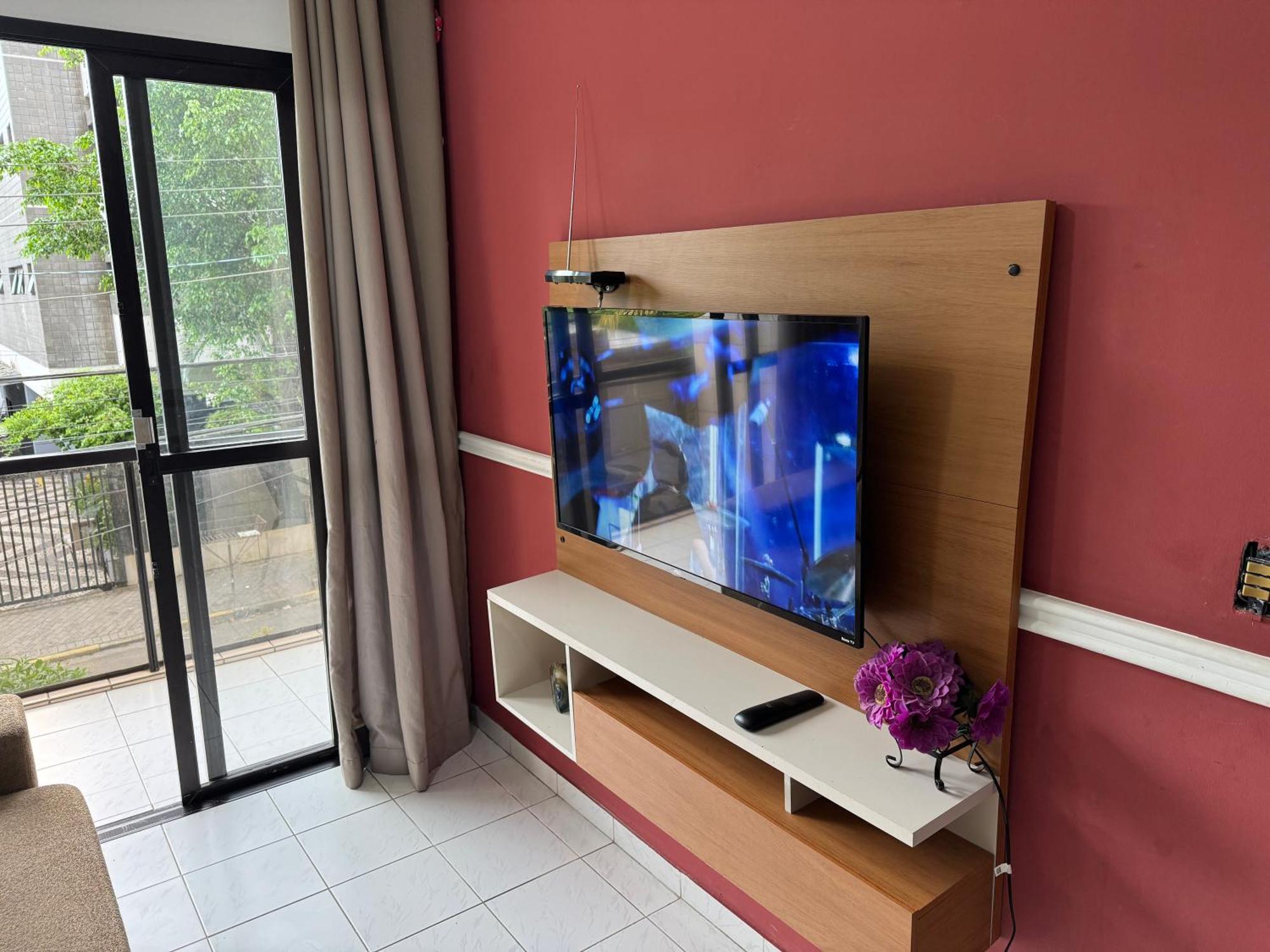 Confortavel Apartamento 1 Dorm Com Piscina E Lazer Γκουαρούχα Εξωτερικό φωτογραφία